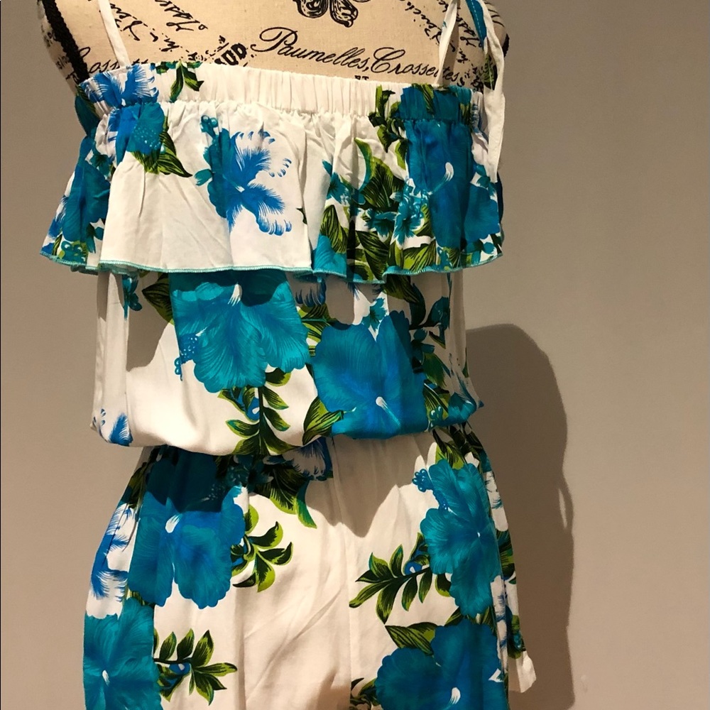 Beautiful bright jumpsuit made in Hawaii NWOT - Picture 4 of 9